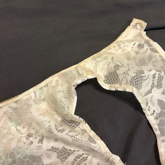 TONY BOWLS TB11670 IVORY | size 4 | two piece beaded lace white prom dress - Picture 15 of 15